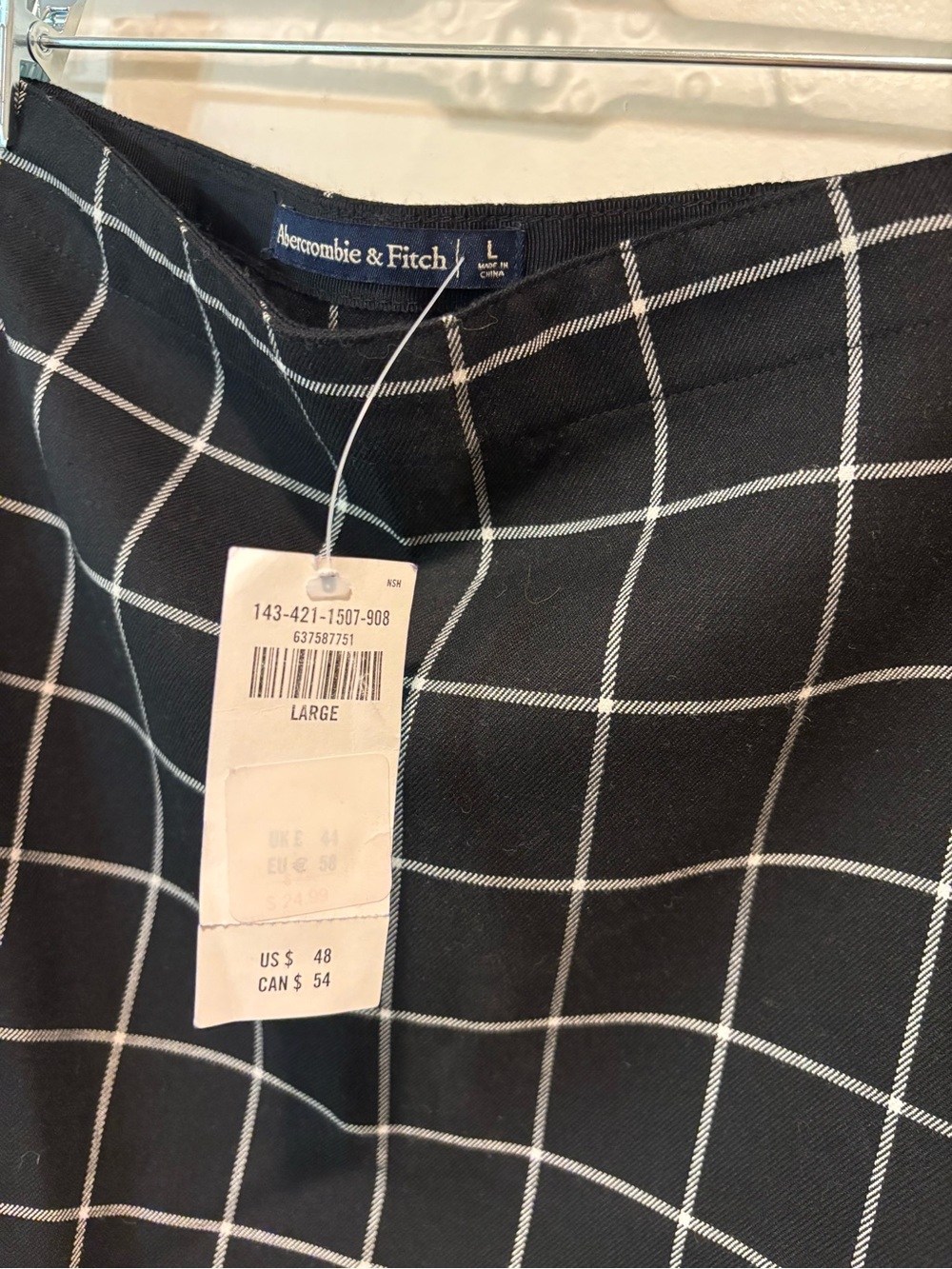 Abercrombie & Fitch Black Grid Mini Skirt - Picture 4 of 4